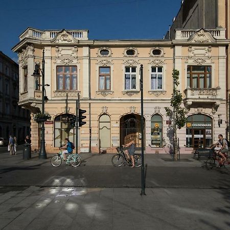 Apartament Przy Off Piotrkowska Lodź Bagian luar foto